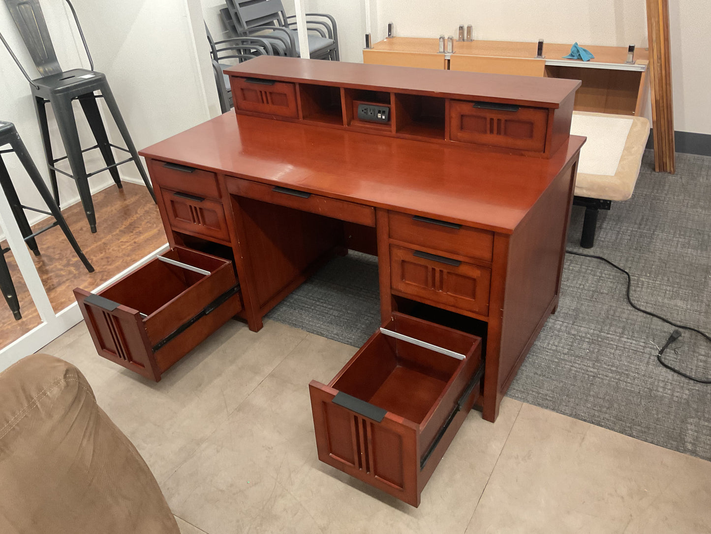 Clifford Desk