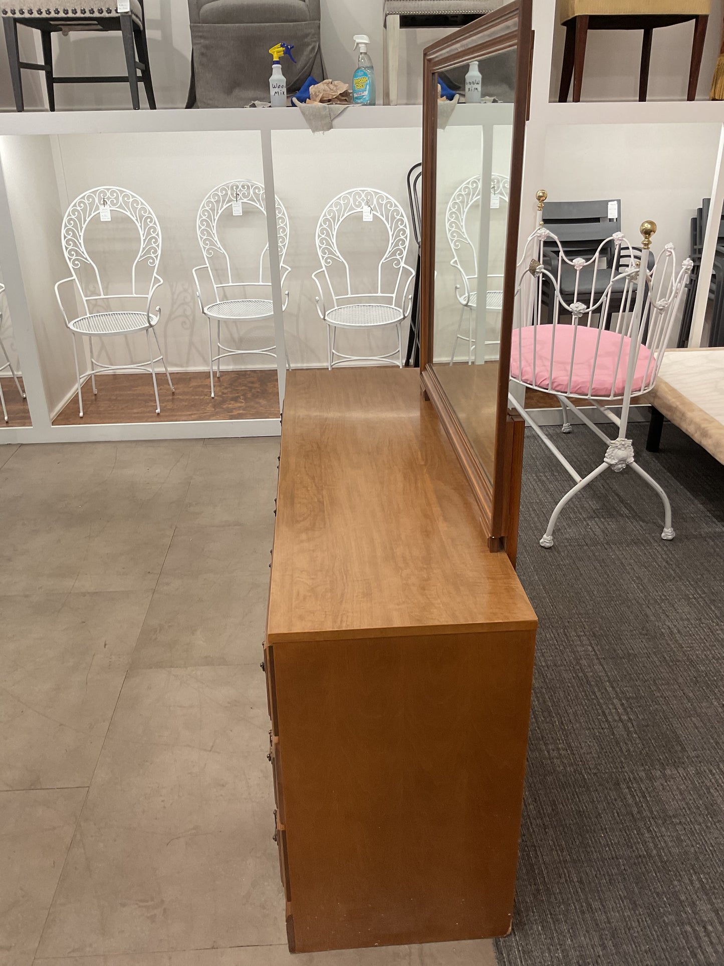 Rodeo dresser