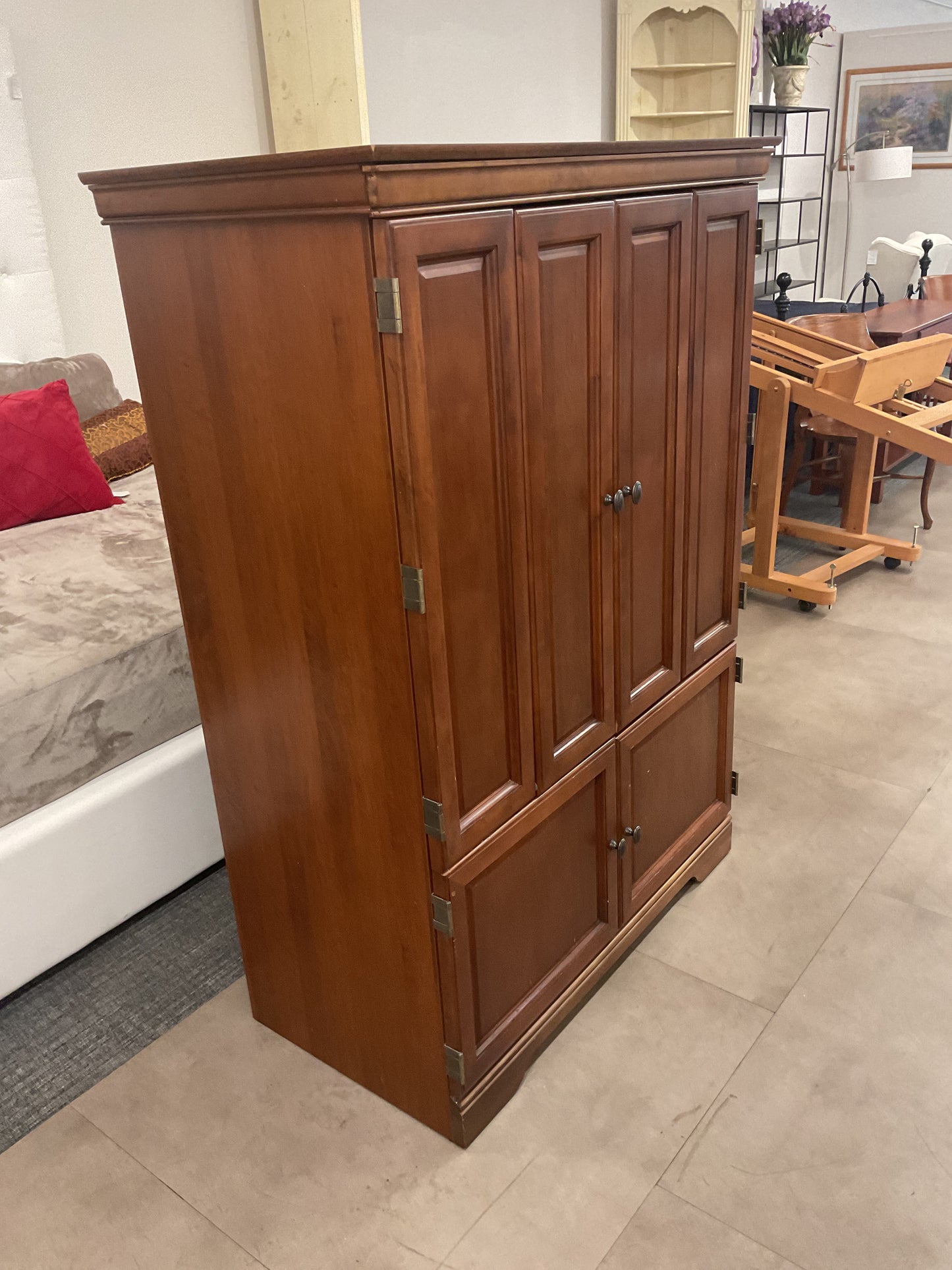 Wood TV Hutch