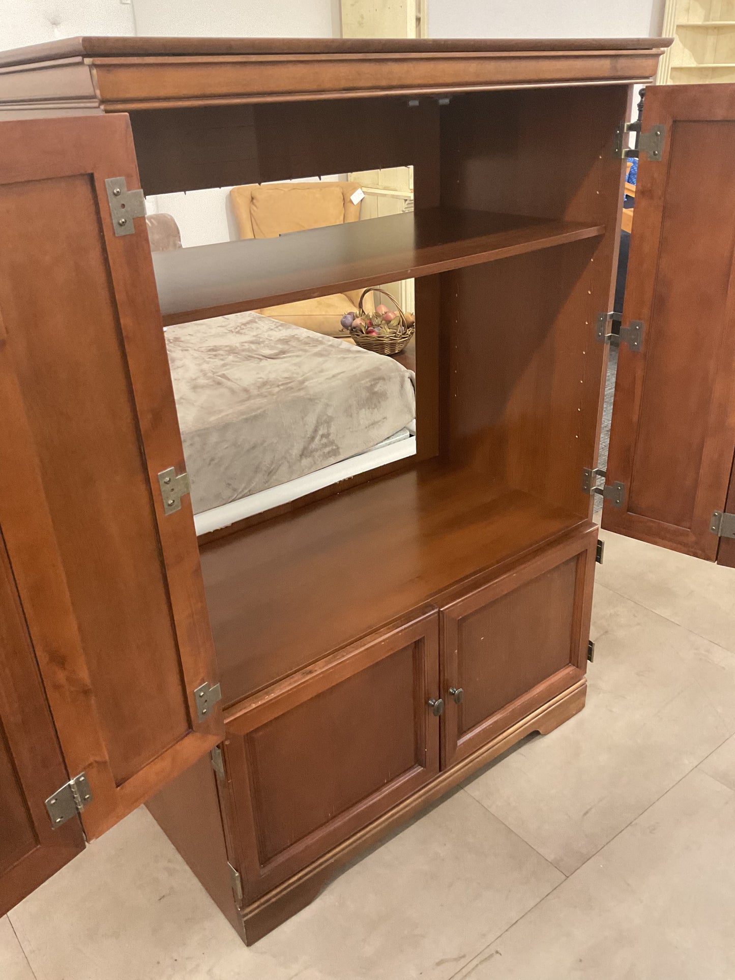 Wood TV Hutch