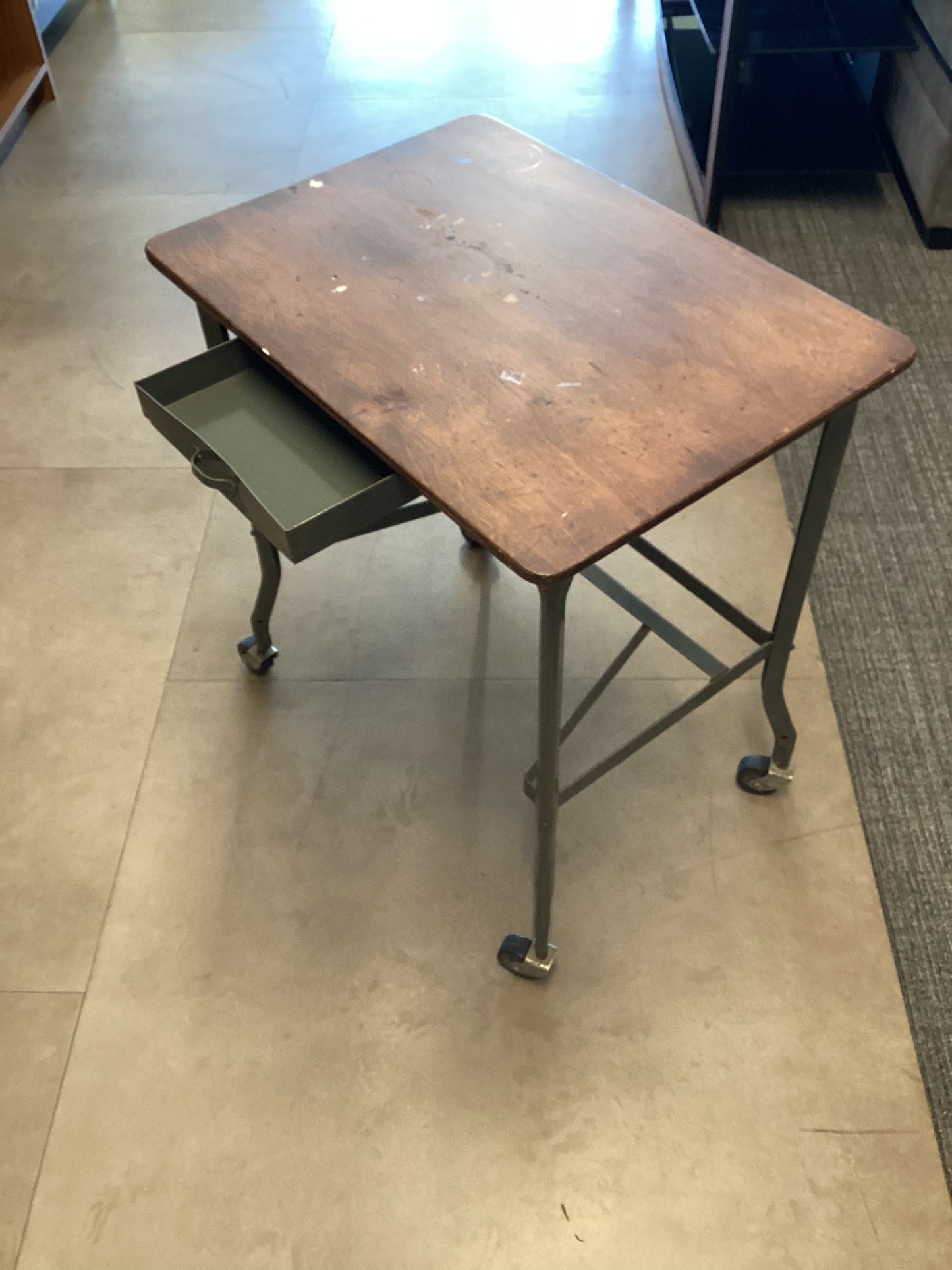 Metal Art Rolling Table