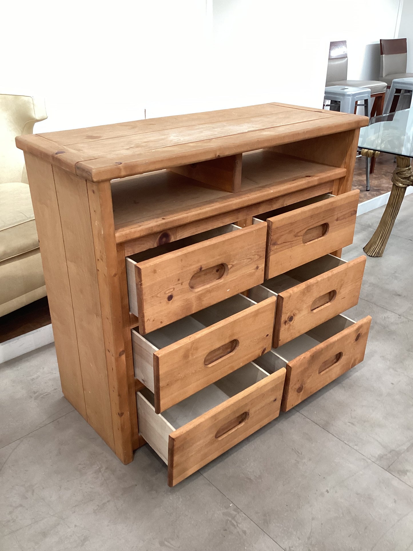 Bunkhouse Media Chest