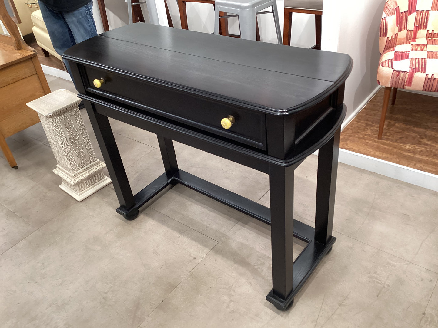 Carlyle Accent Table