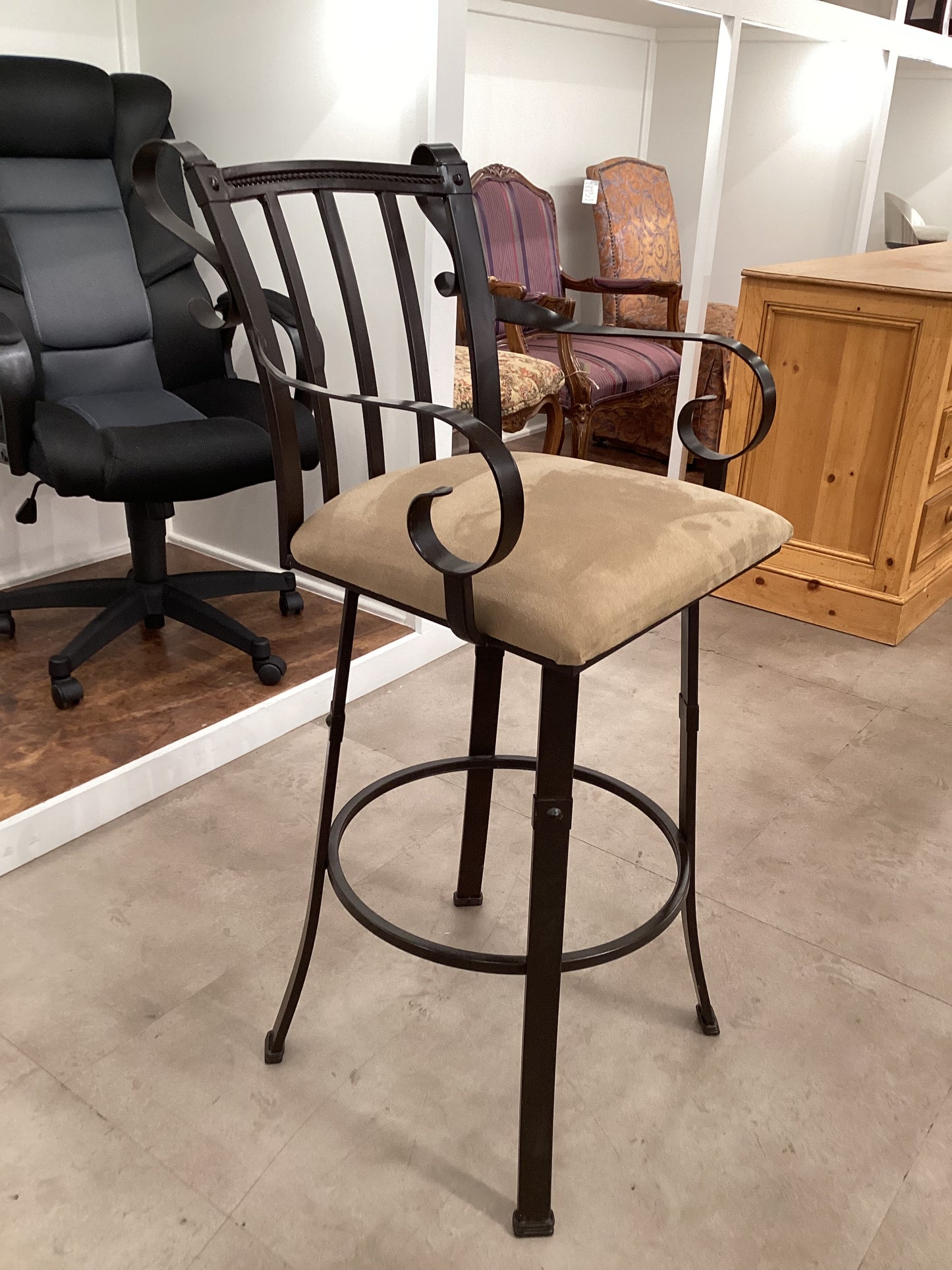 Metal Swivel Barstool