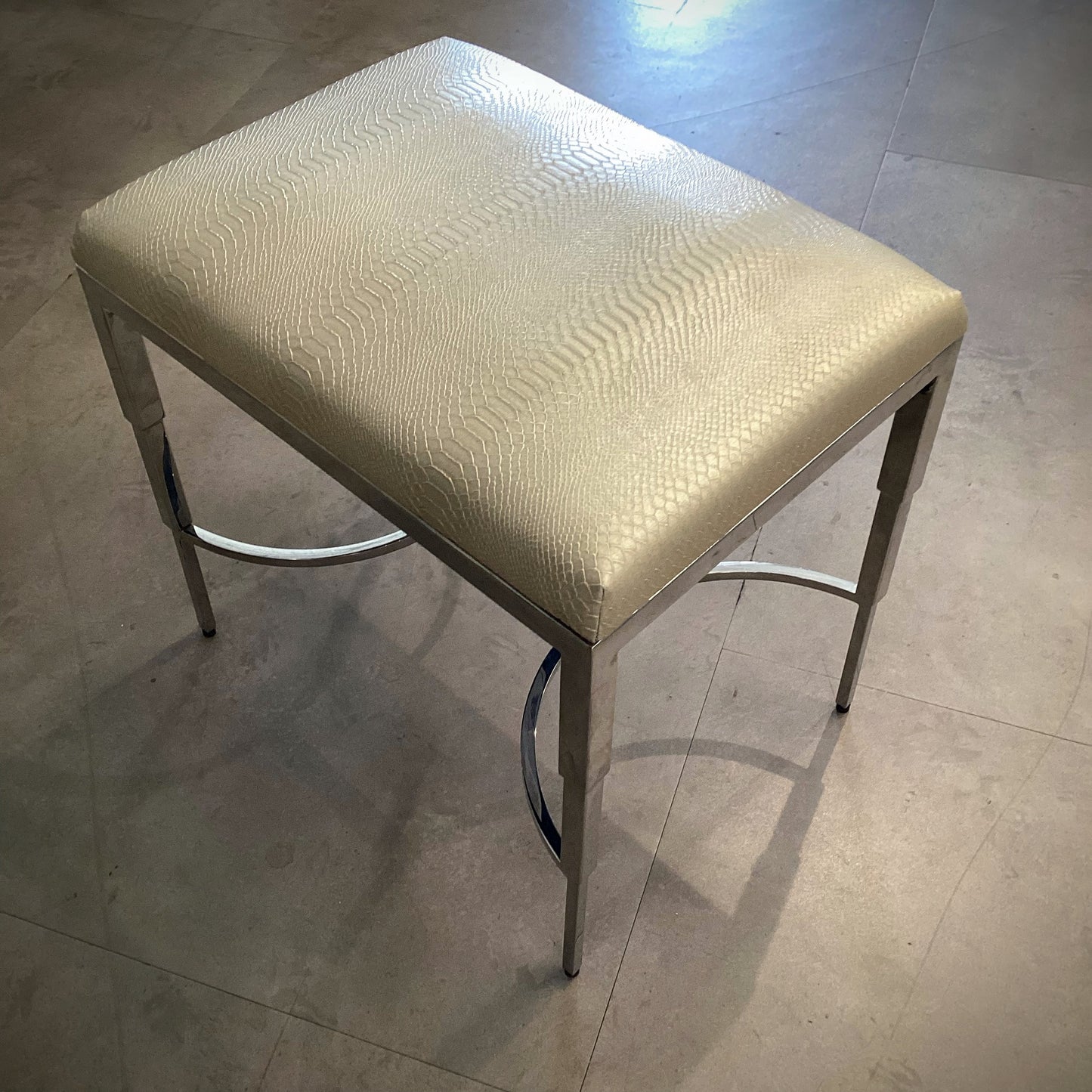 Lily Jack Stool