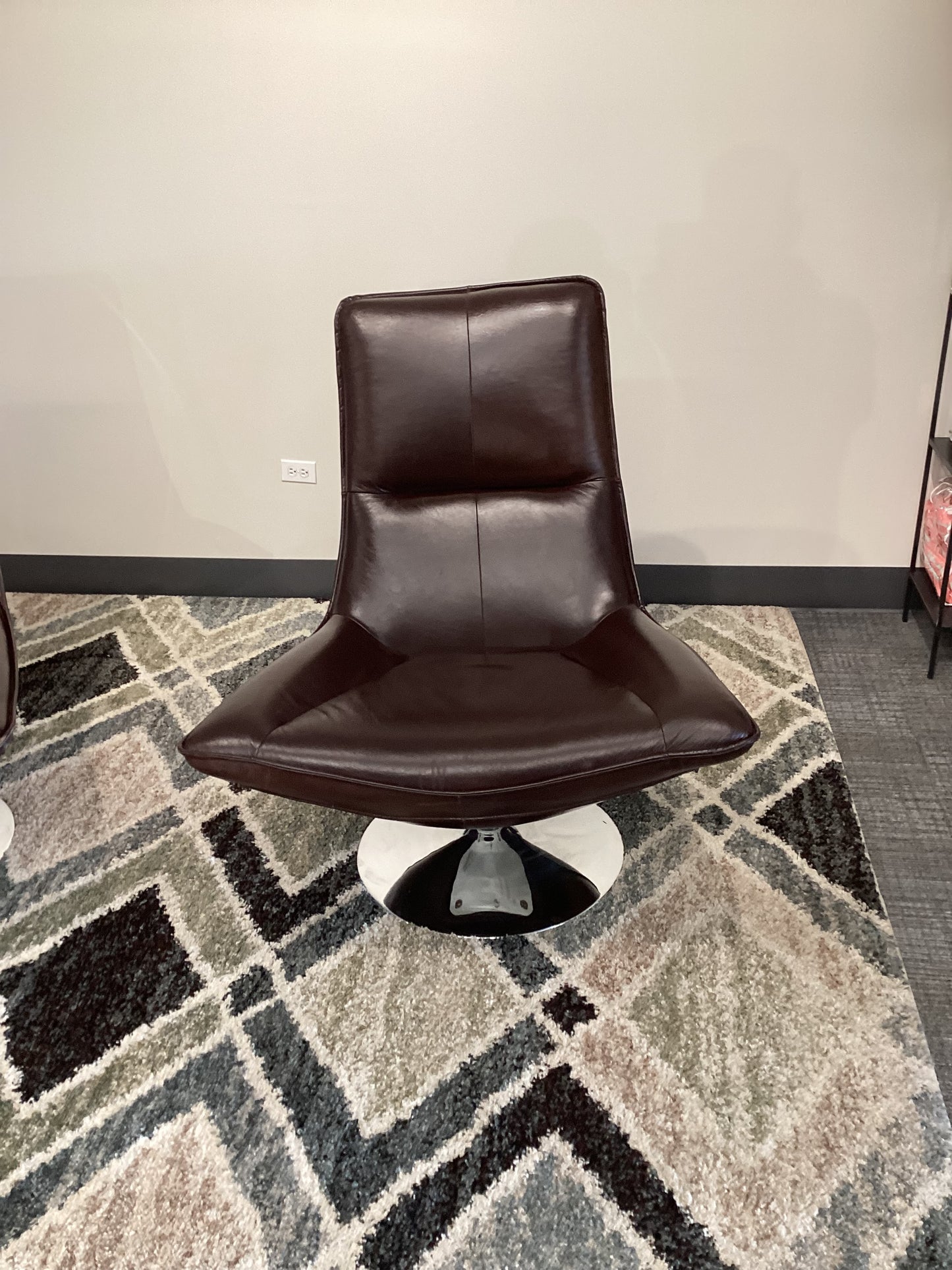 Swivel Hopper Chair