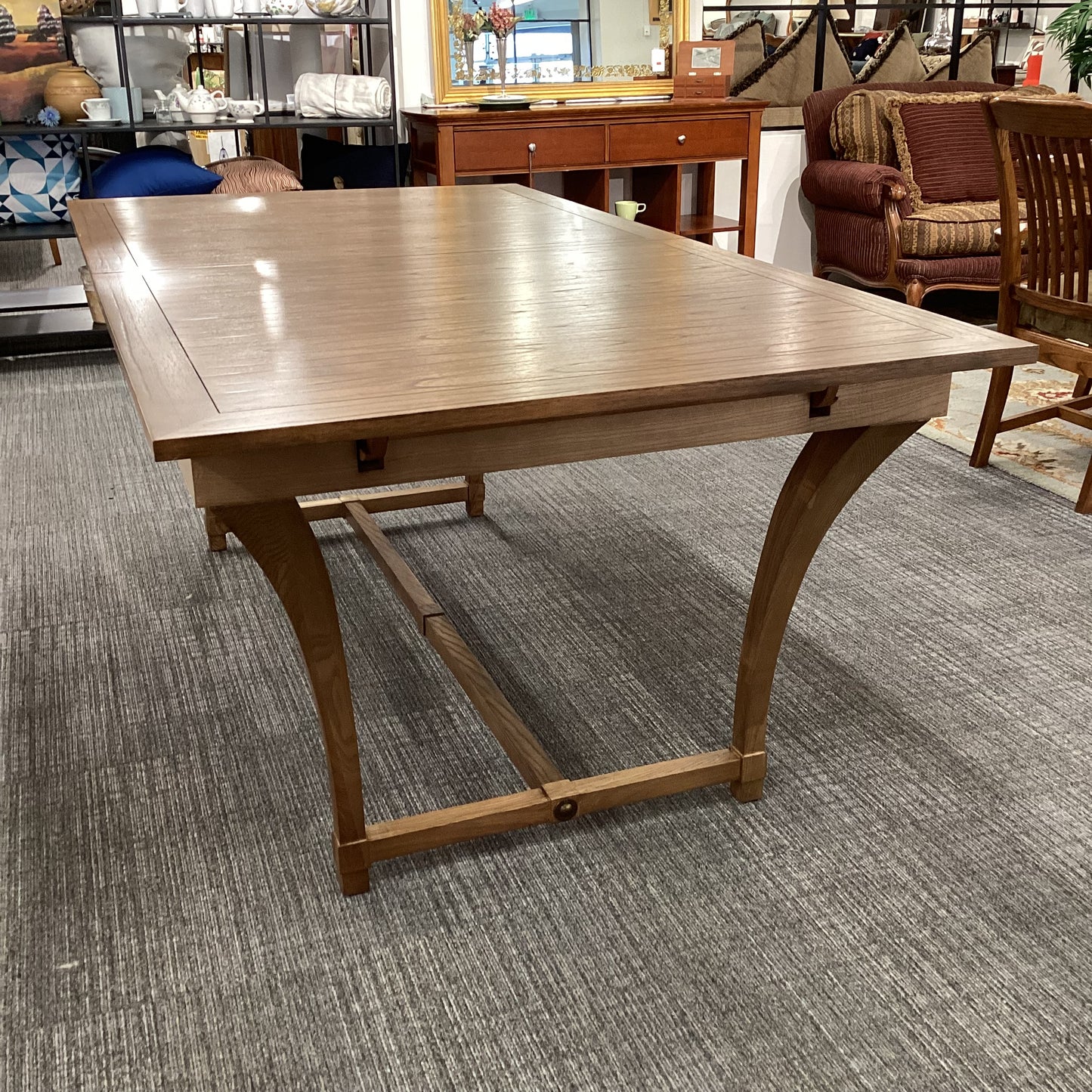 Vanguard Furniture Rhodes Dining Table