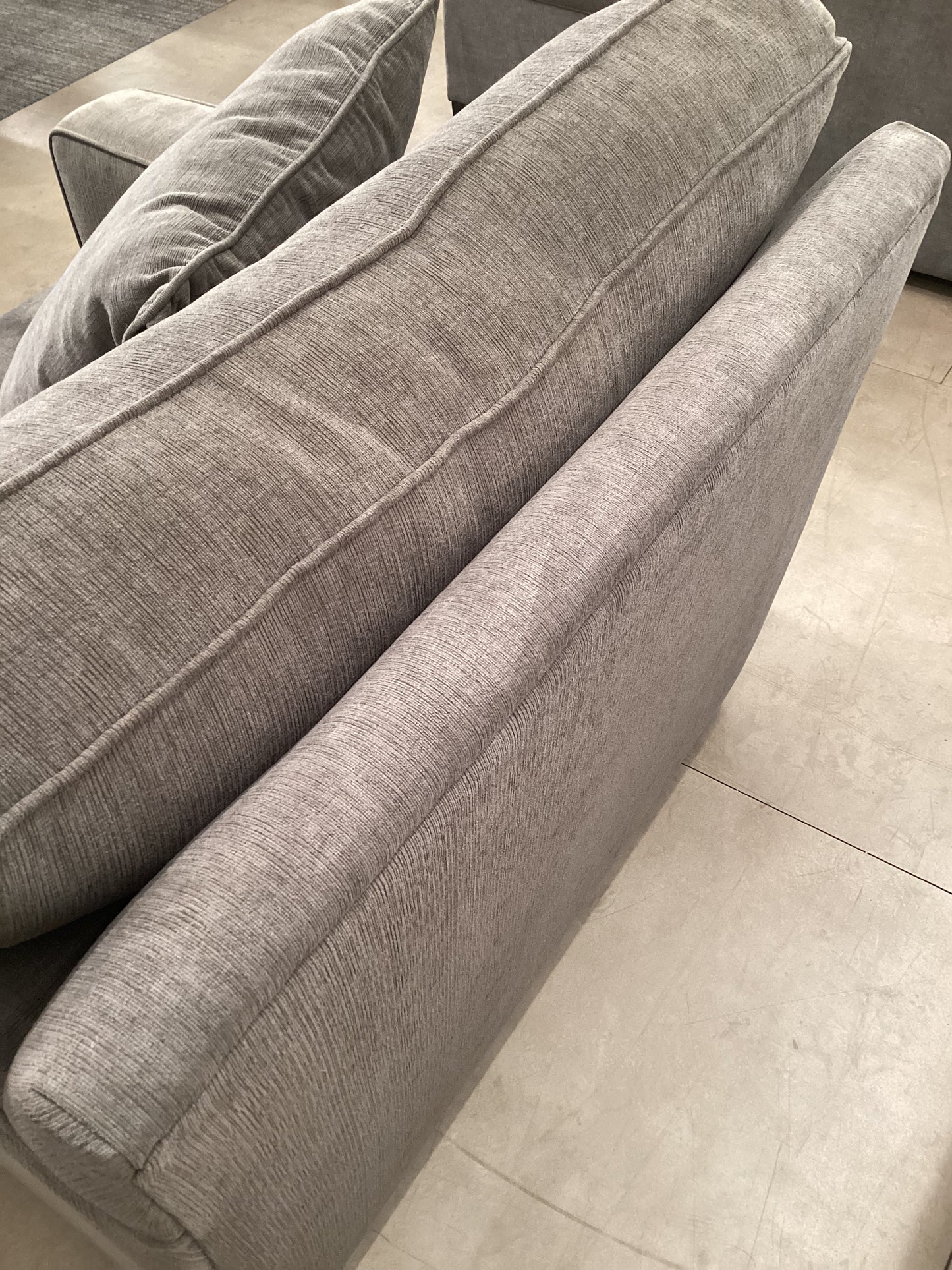 Achromatic Chair