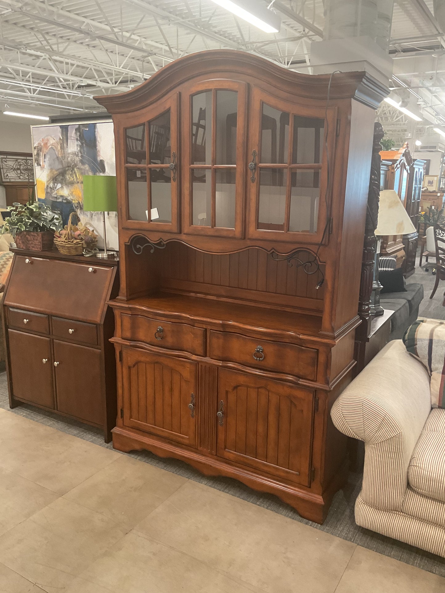 2 Piece Crown Hutch