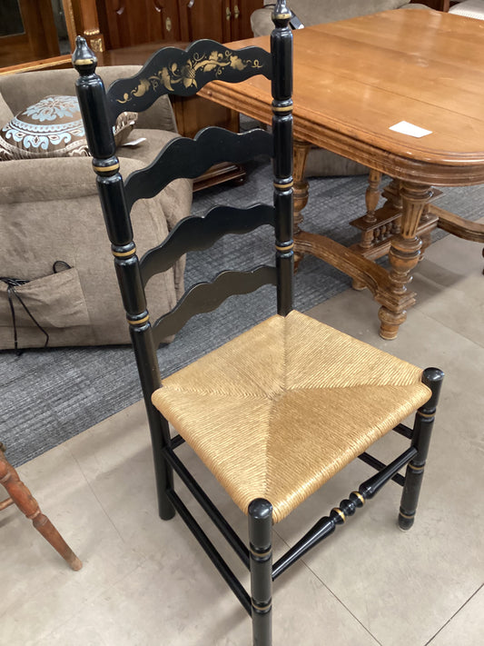 Colonial Ladderback Chair