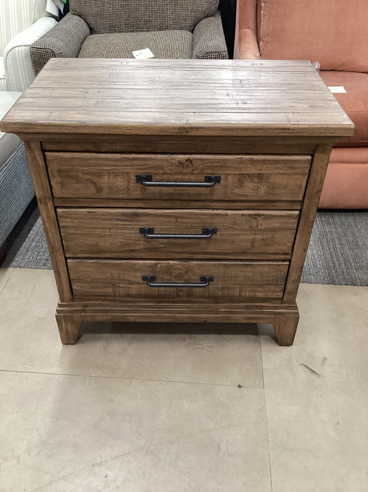 Kincaid Outlet Nightstand