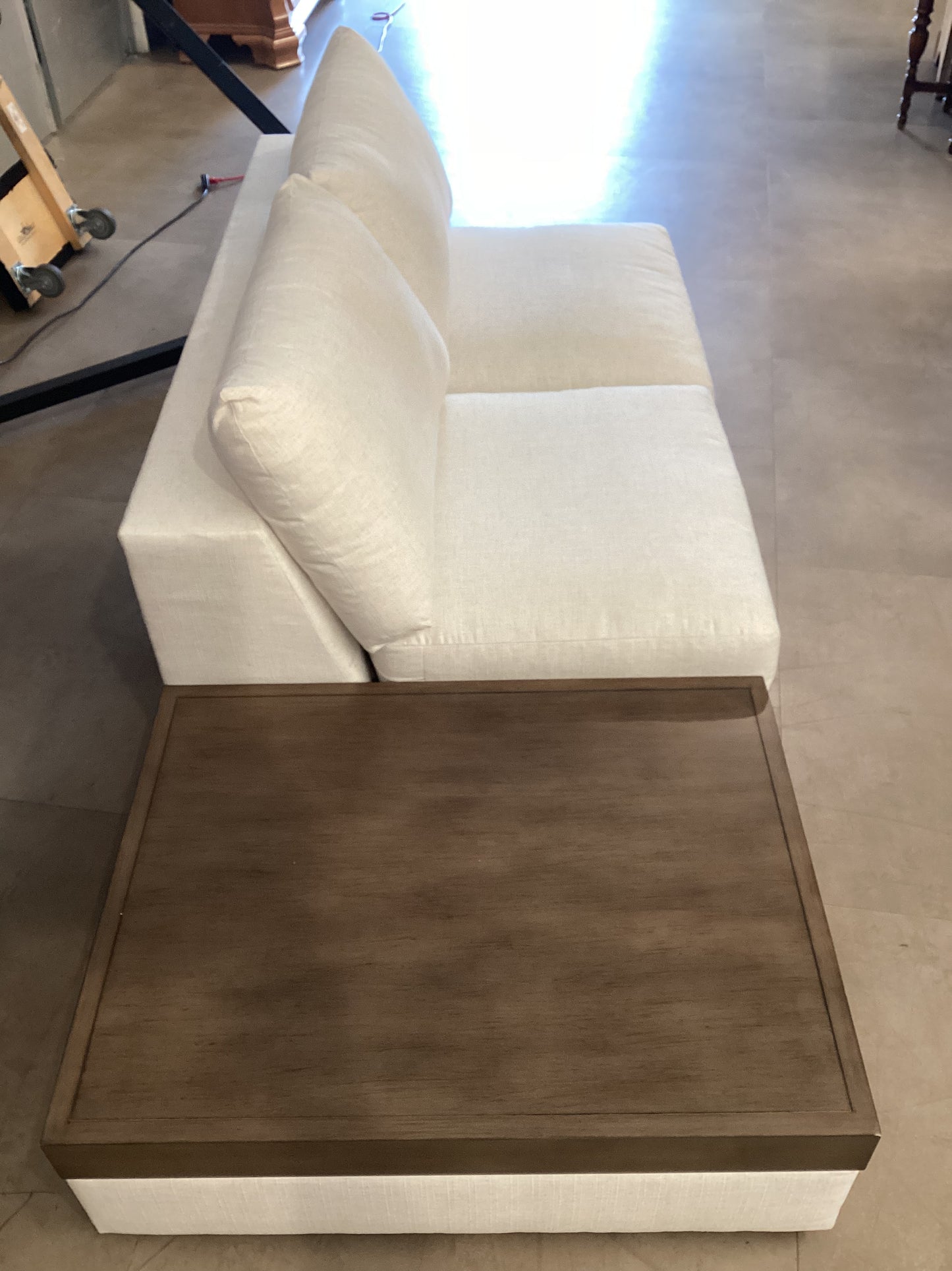 Lucy Left Wood Lounge by Vanguard Furniture