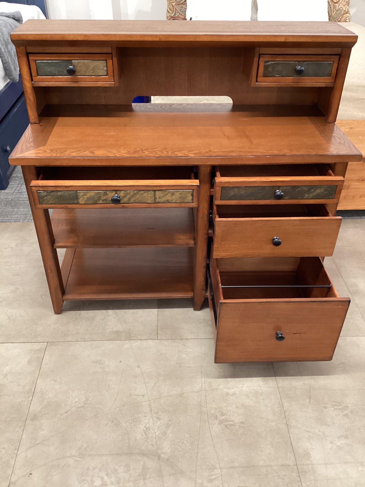 6 Drawer Workstation