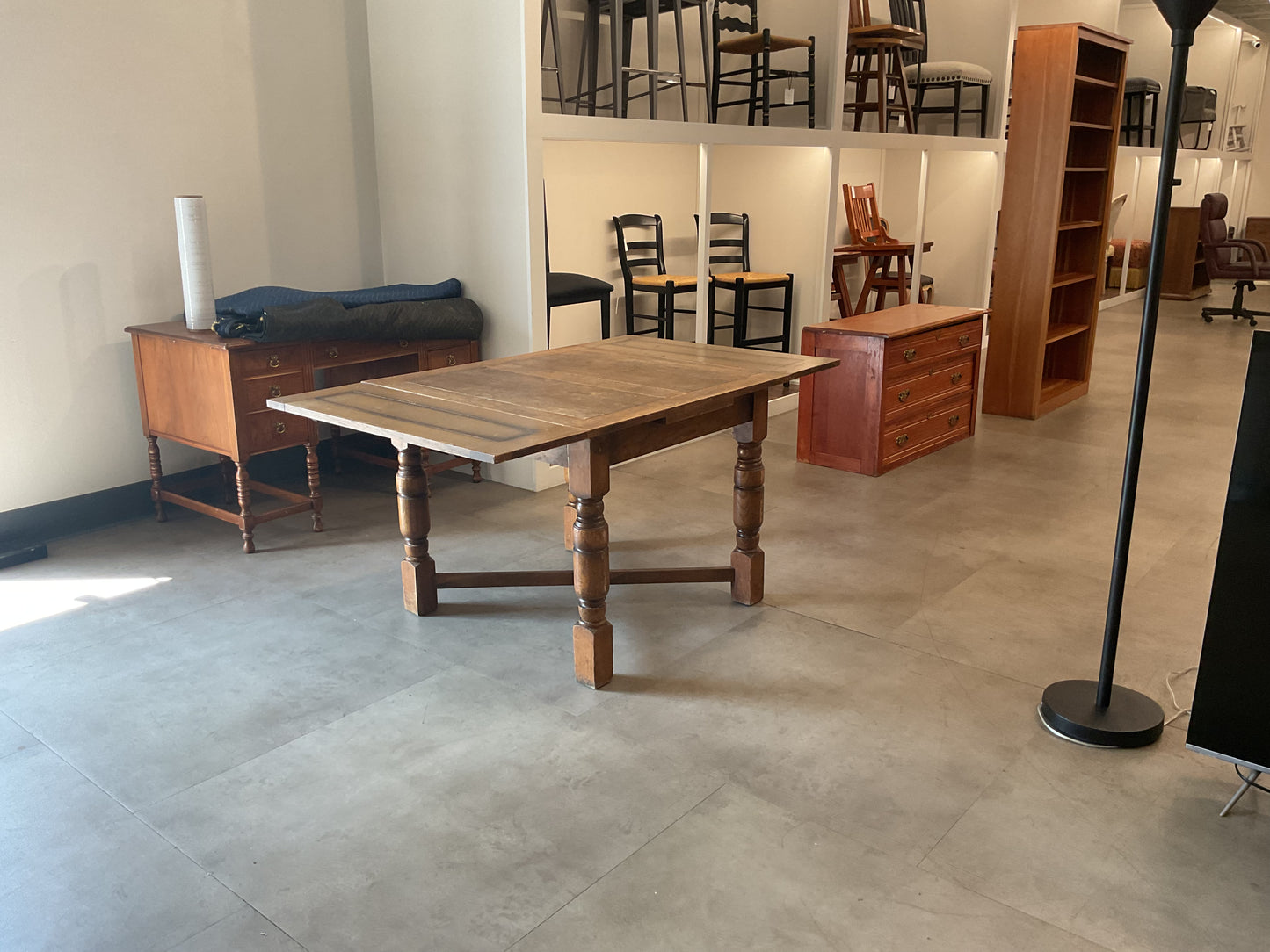 Winged Table