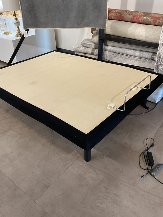 Serta Queen Adjustable