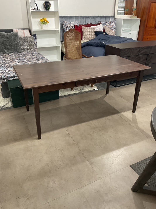 Table W/ Drawer