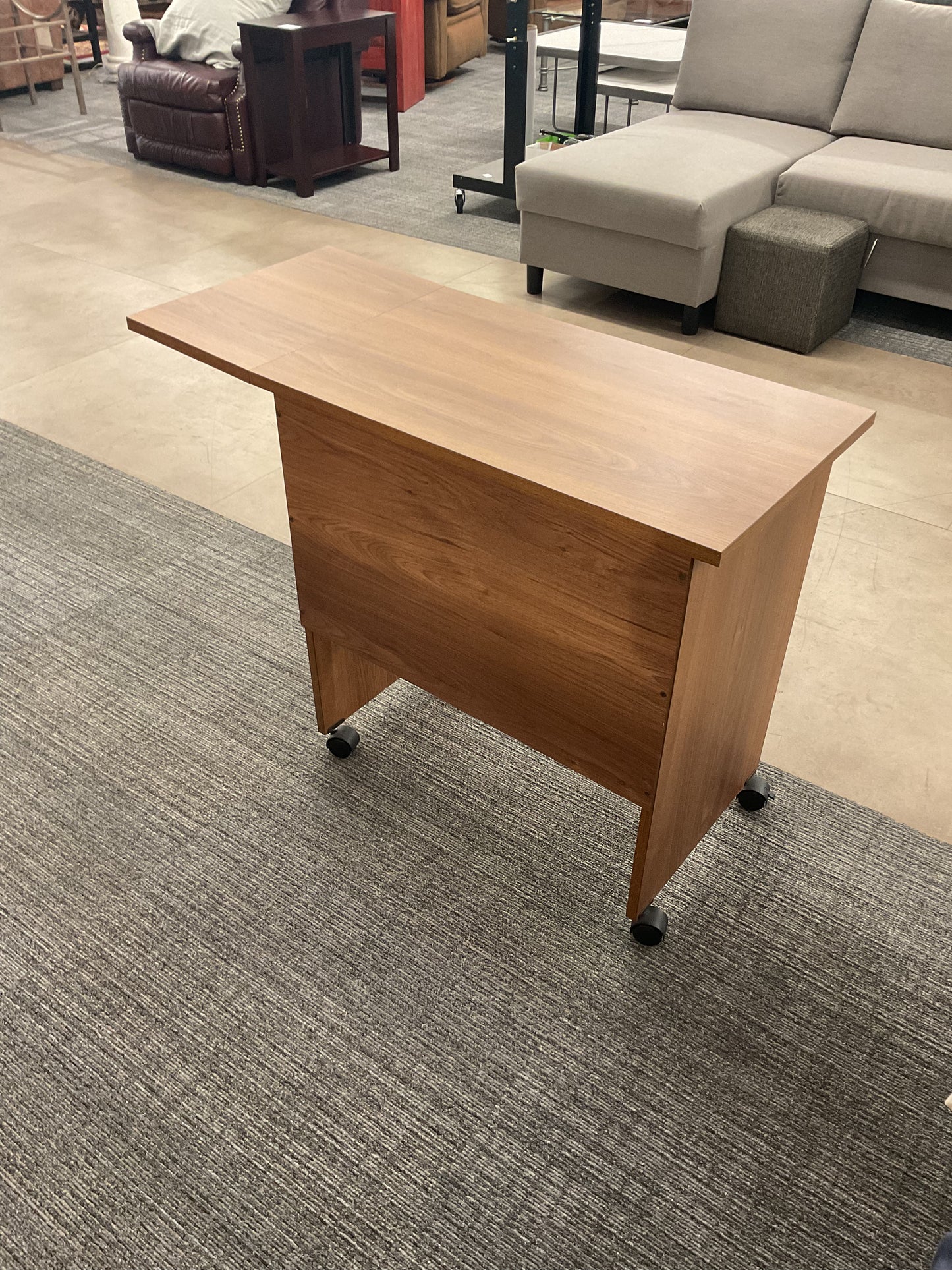 Wing Desk