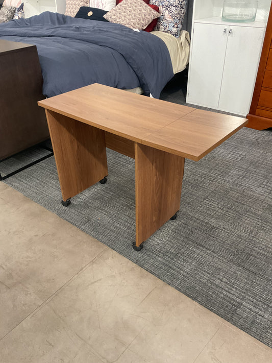 Wing Desk