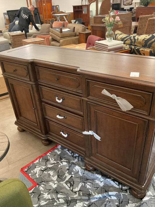 Hekman Credenza