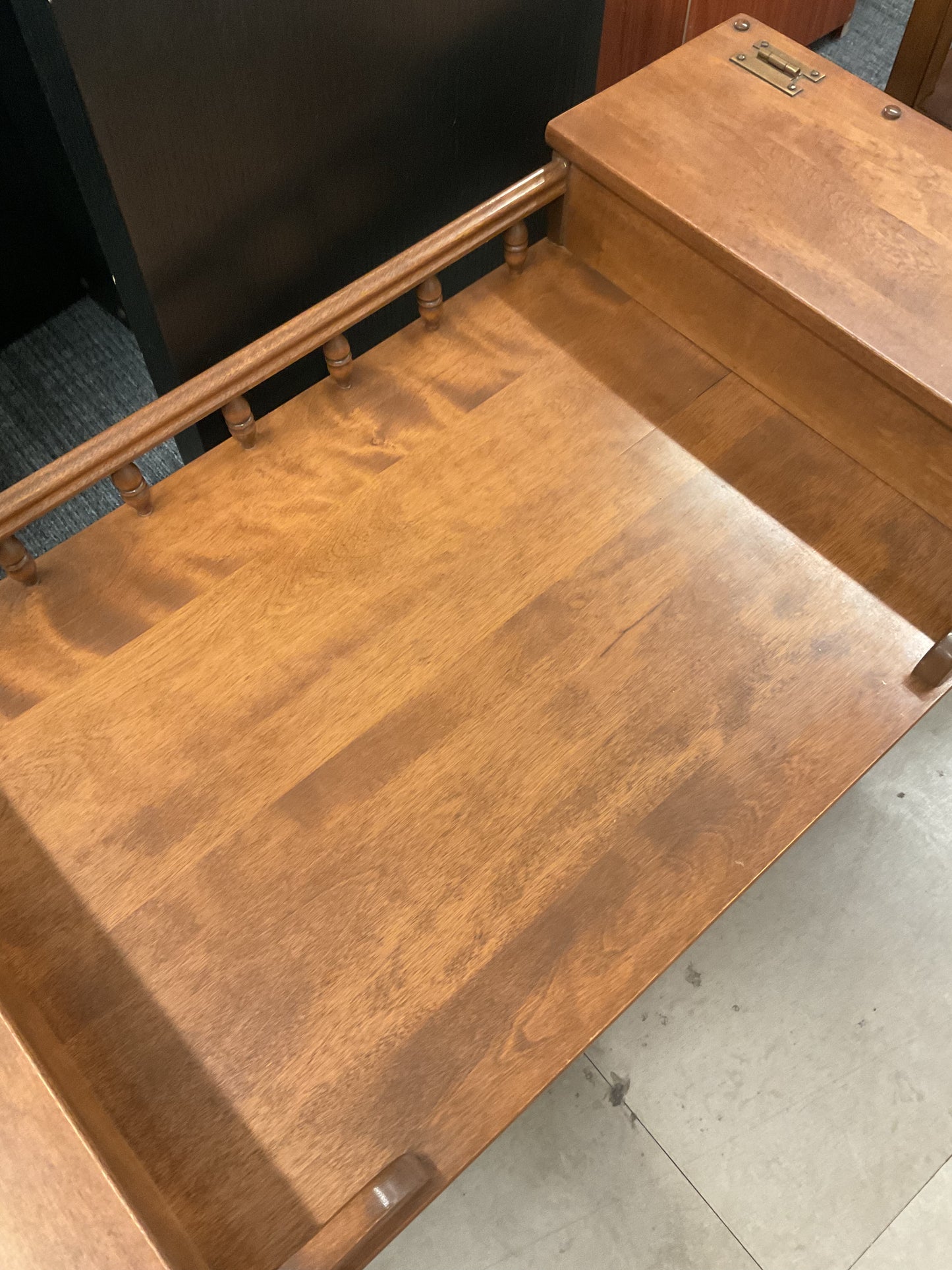 Ethan Allen Nutmeg Coffee Table