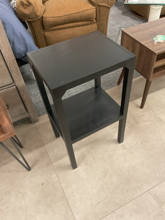 B2B Side Table