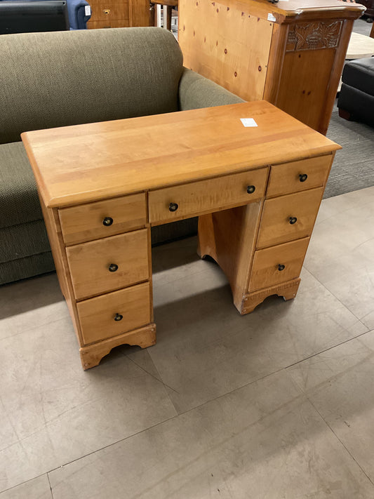 Starter Desk