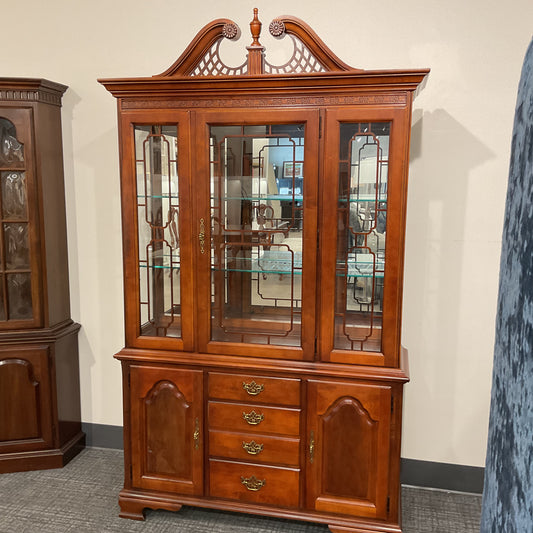 Stanley Furniture China Cabinet