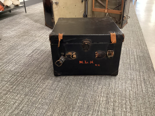 Small Steamer trunk