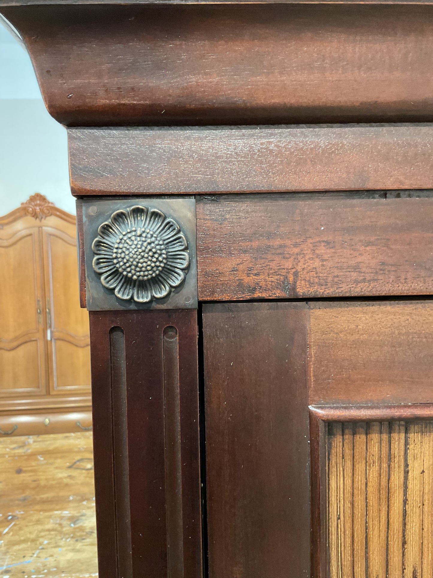 Tiki Hutch