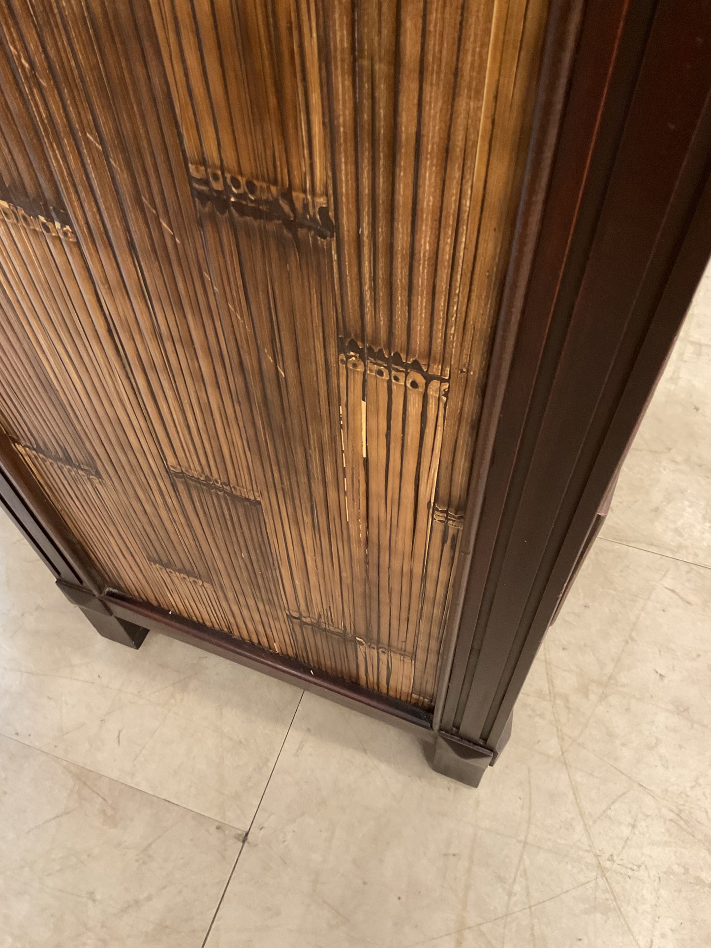 Tiki Hutch