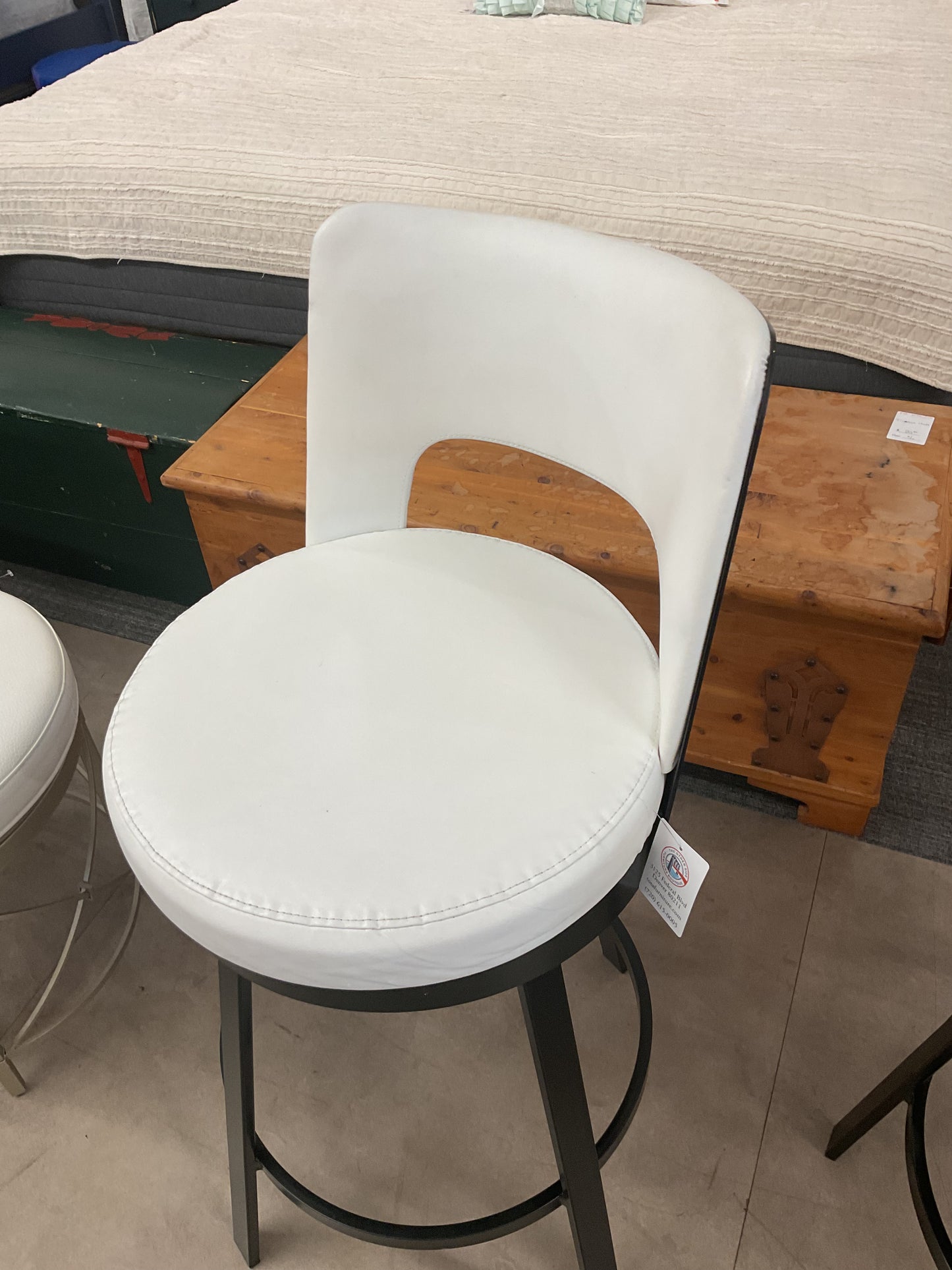 Neo Stool