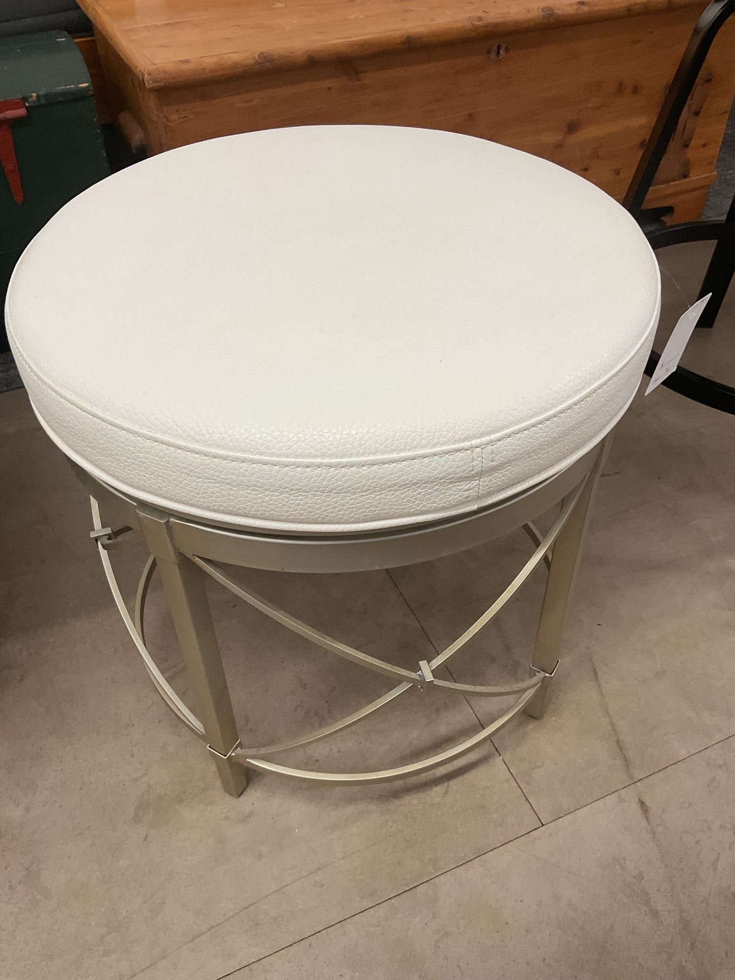 Sia Stool