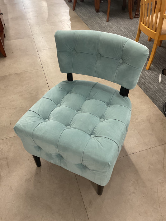 Tufted Accent Chair