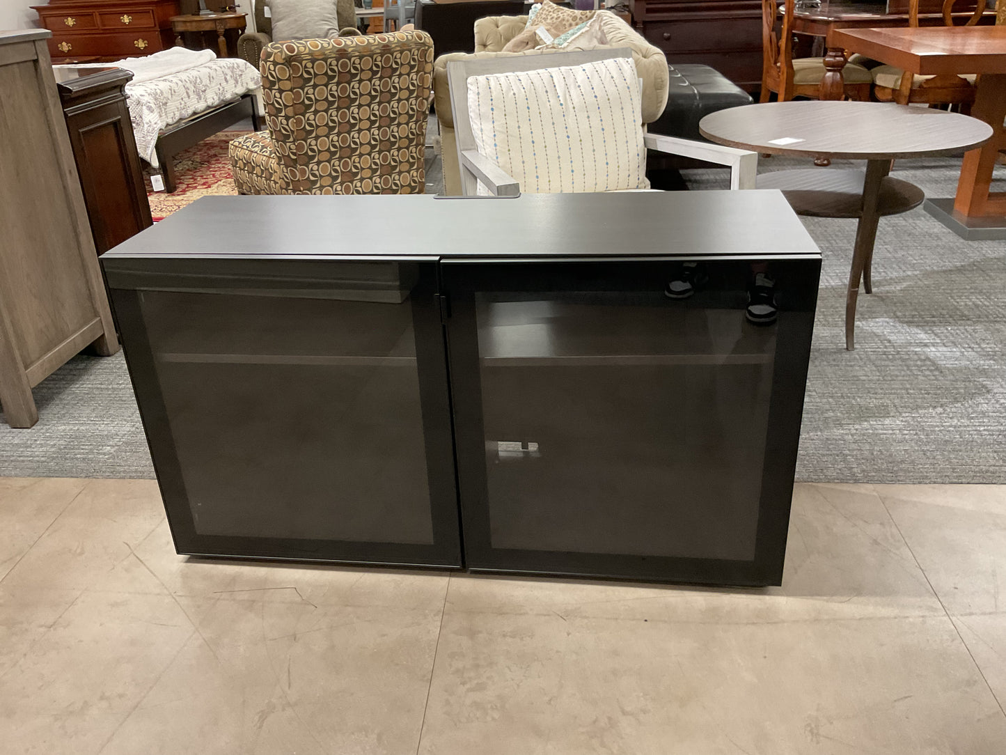 2 door TV Stand