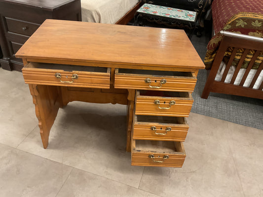 Luke 4 Drawer Desk