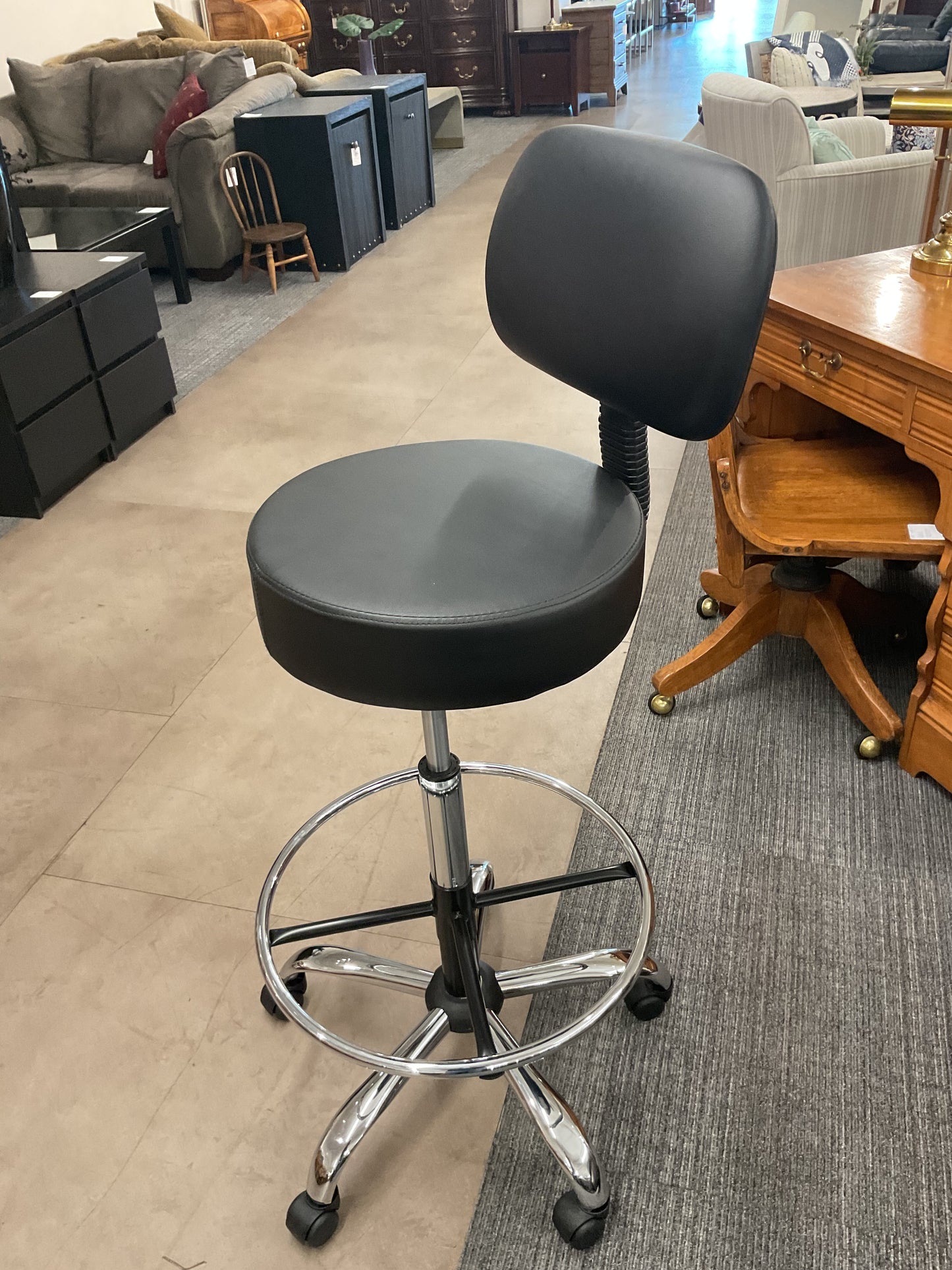Centi Roll Chair