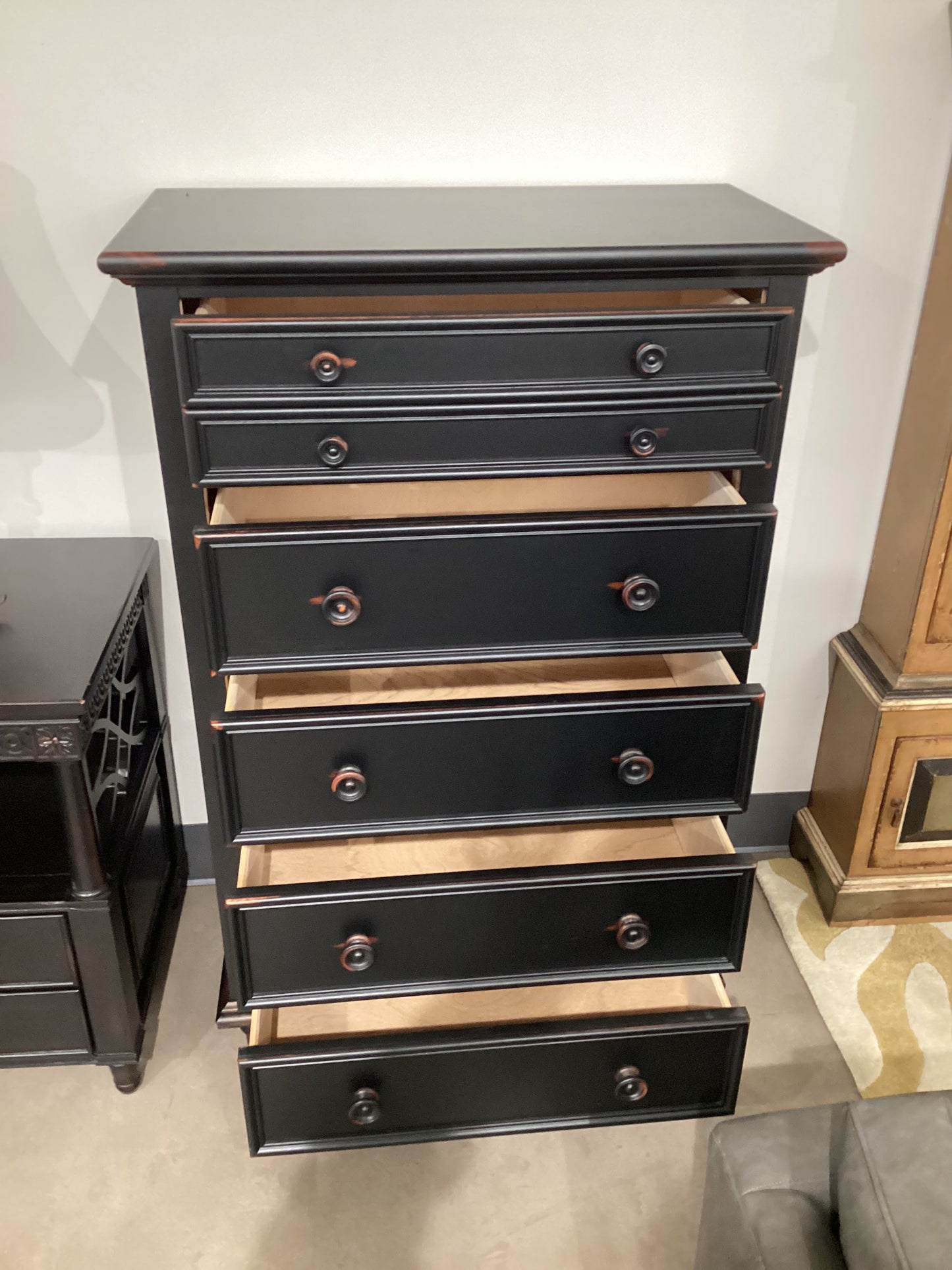 5 Drawer dresser