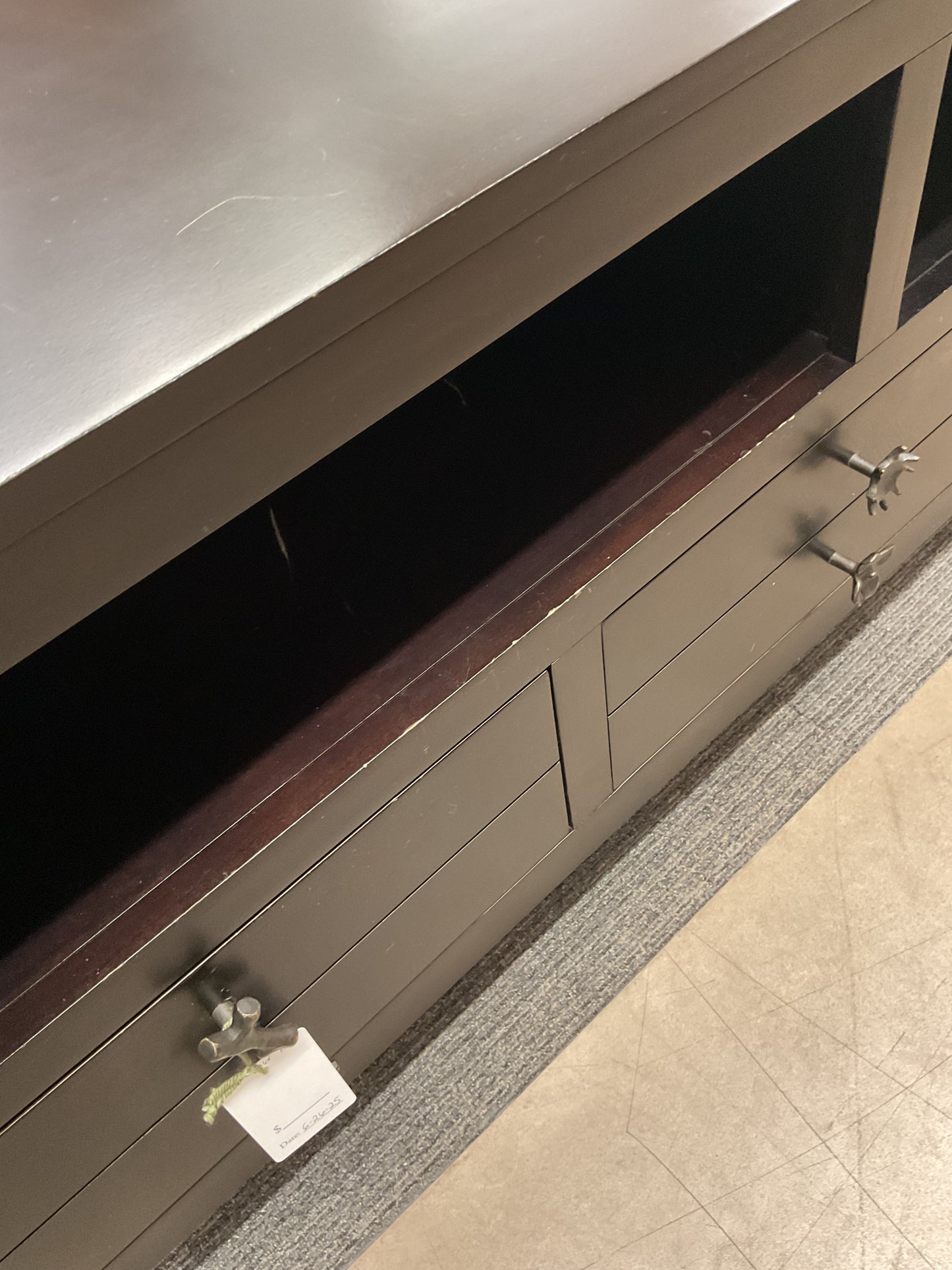Randa TV Console