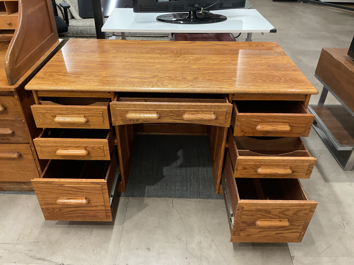 The  Gergen Desk