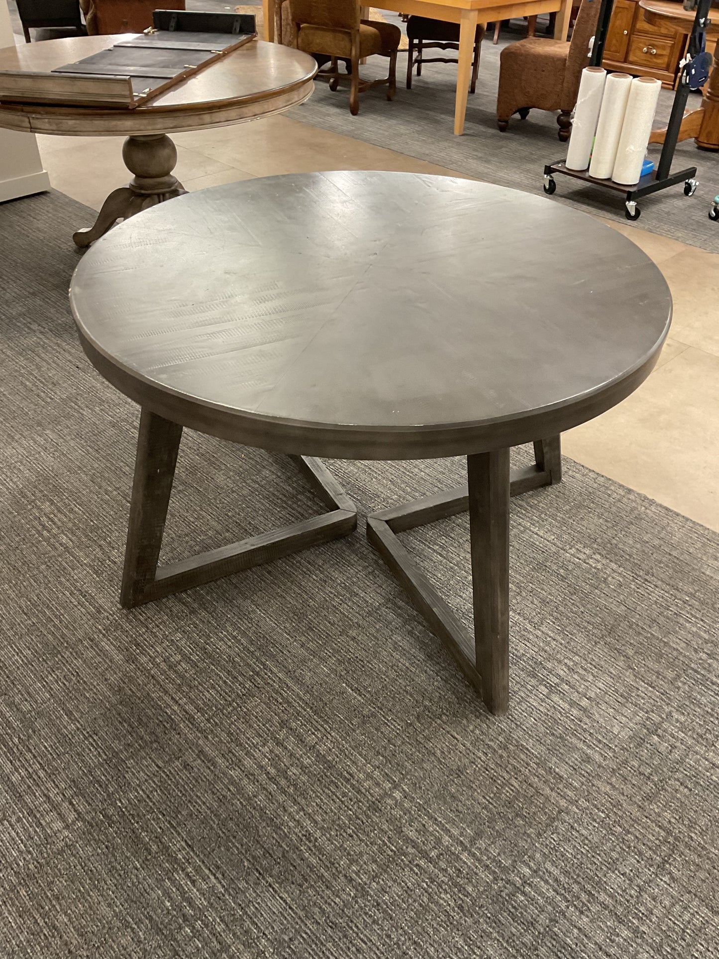 Round dining set