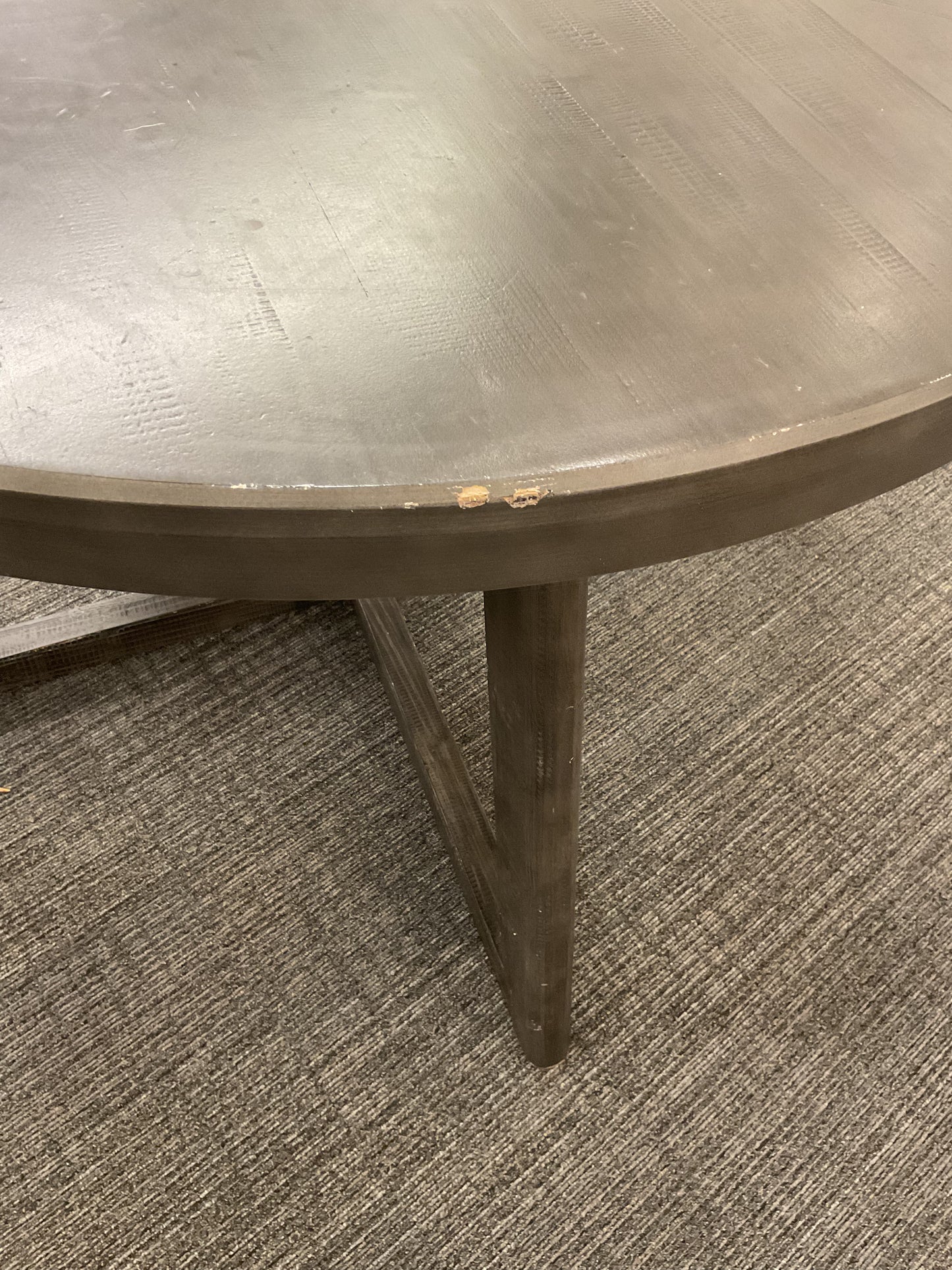 Round dining set