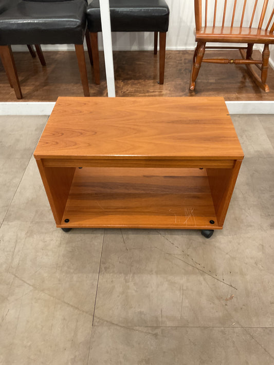 Small Roll Table