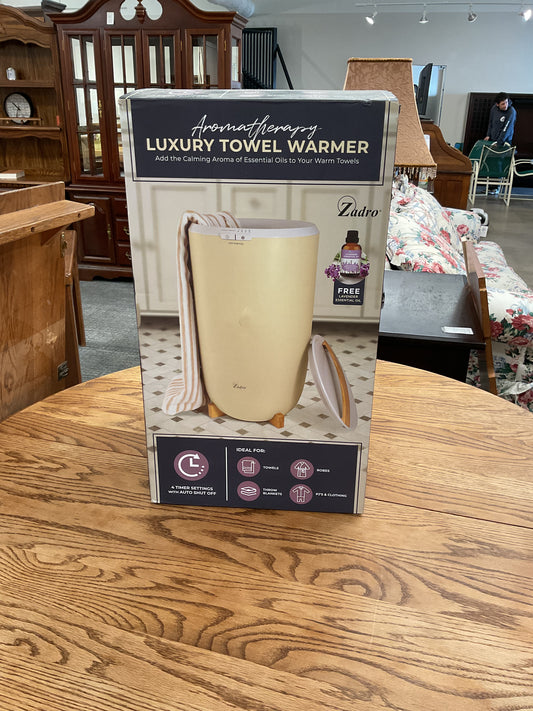 Luxury towel warmer