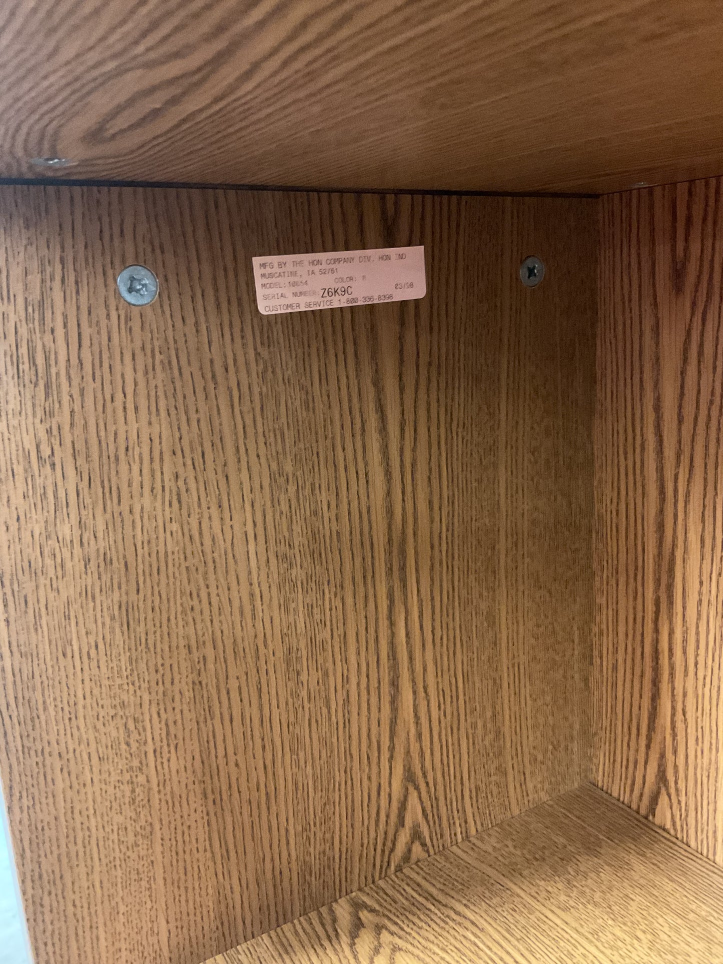 Muscatine Bookshelf
