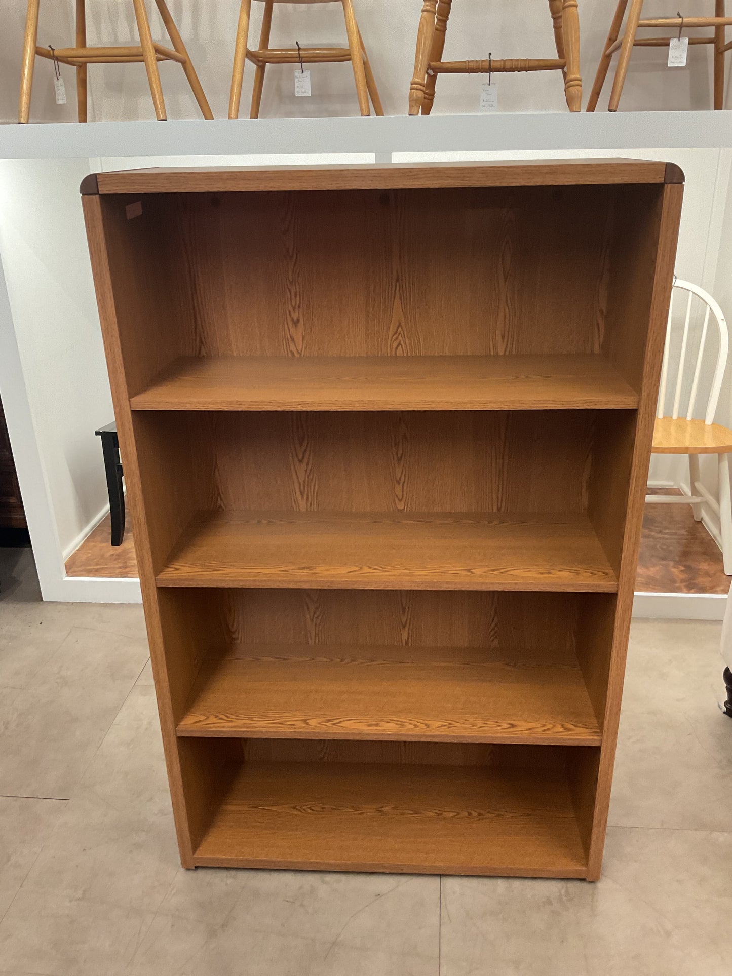 Muscatine Bookshelf