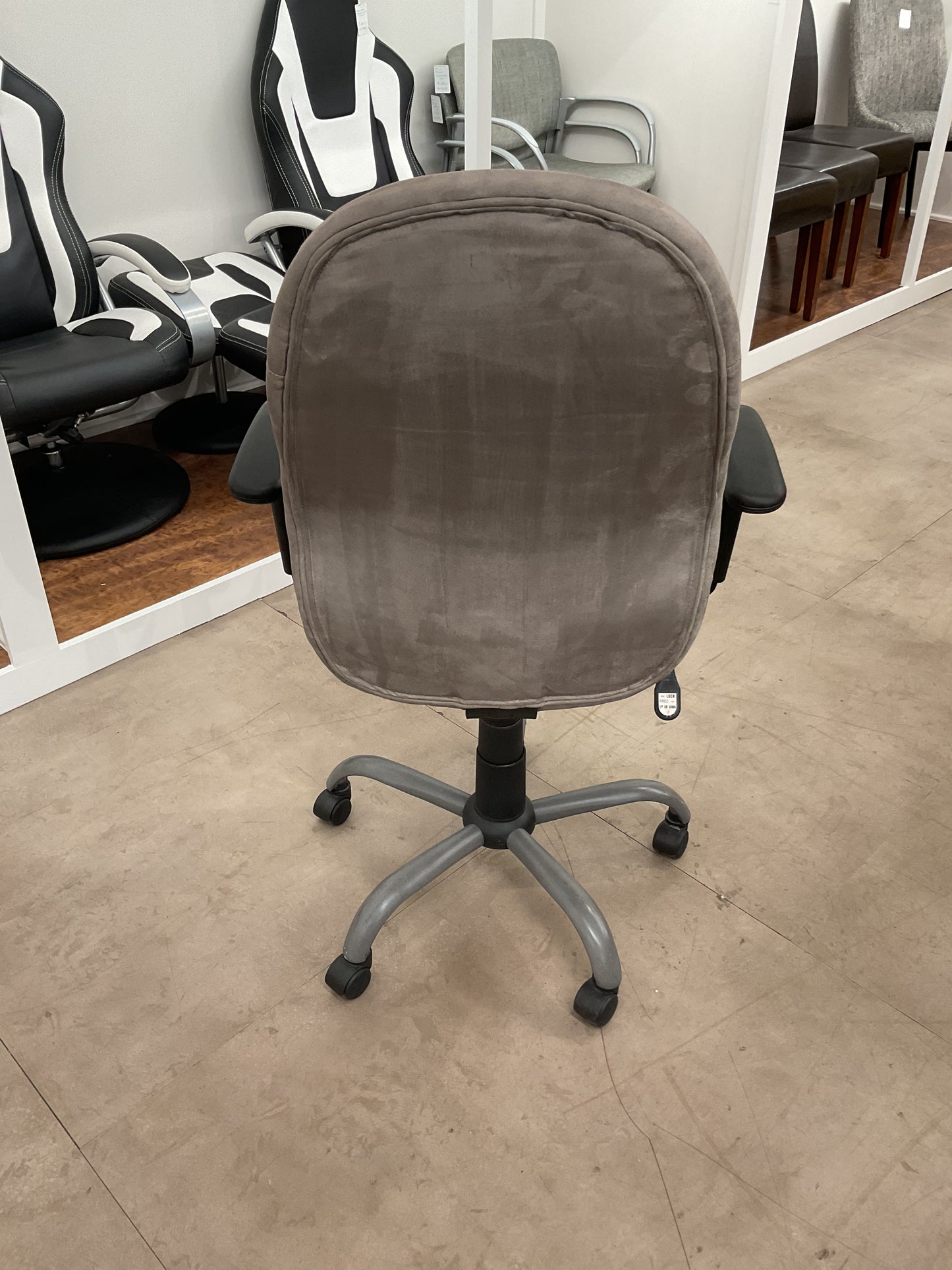 Rollin Gray Office Chair