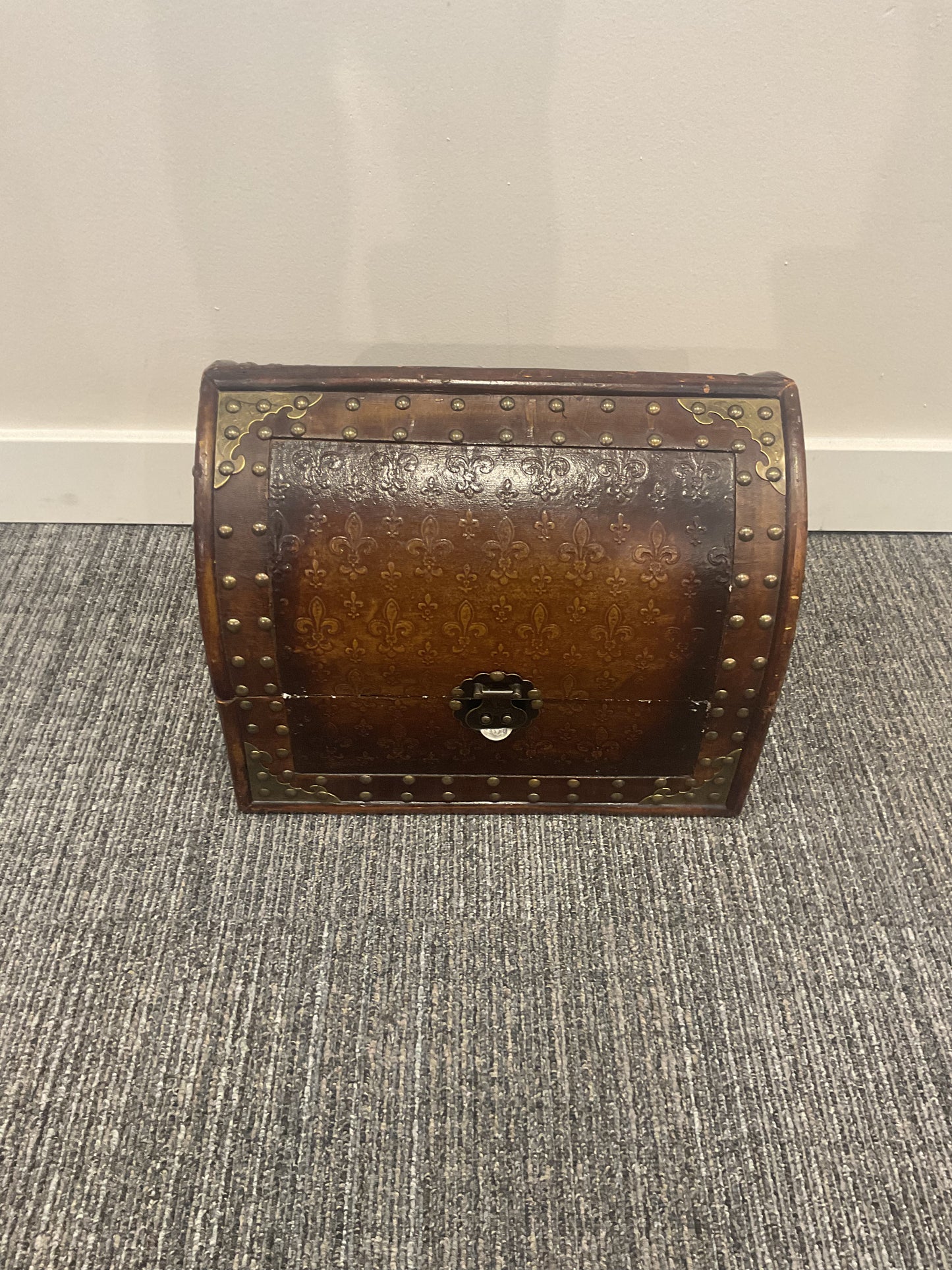 Mini-Viking Chest
