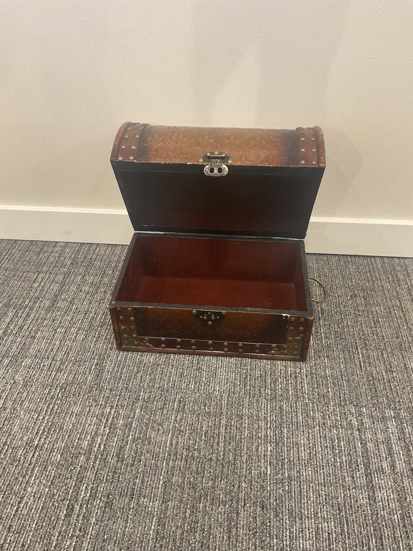 Mini-Viking Chest