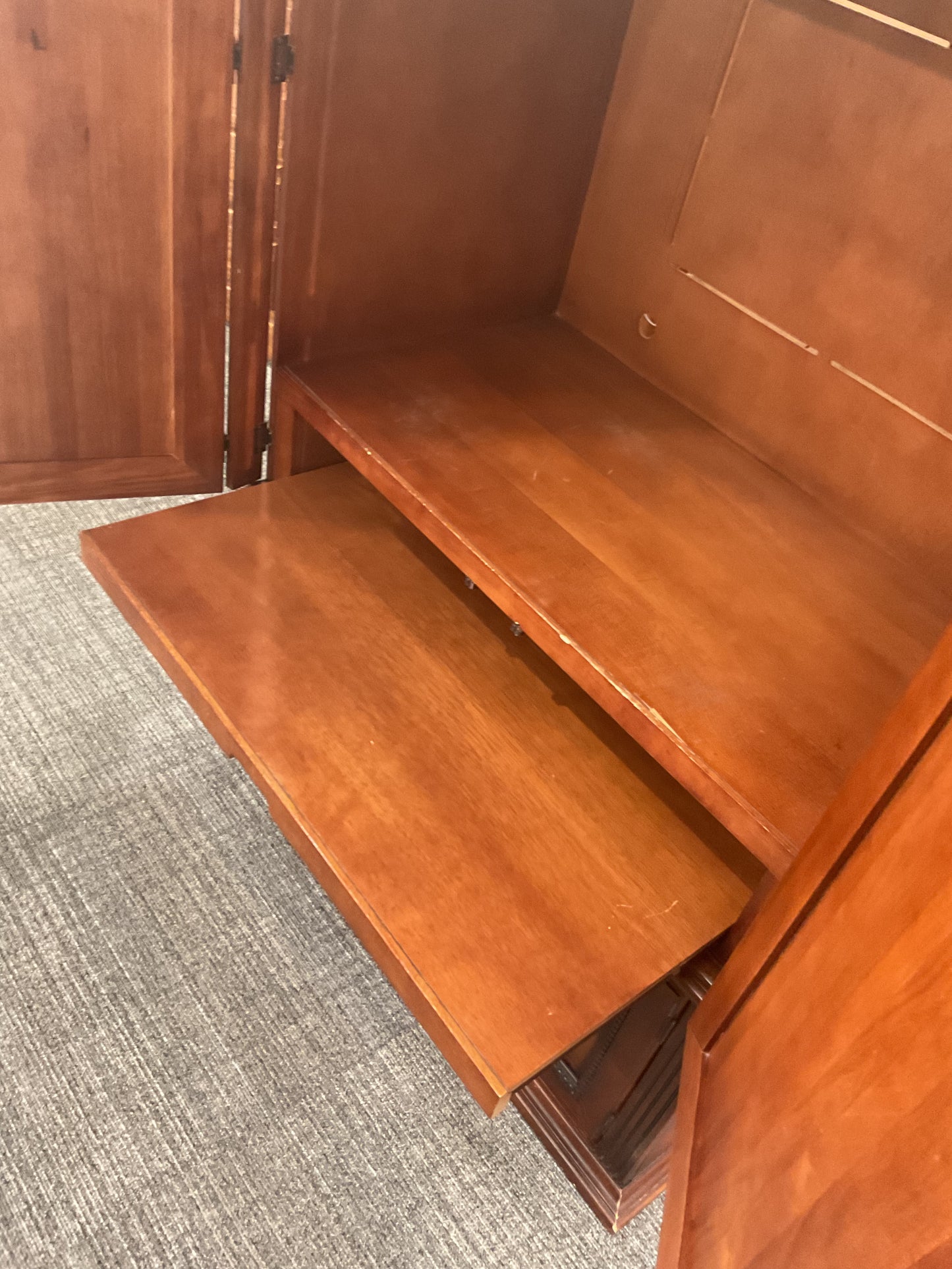 Hamilton Heritage Media Armoire