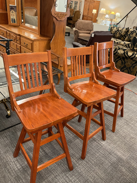 Wood Swivel Chair
